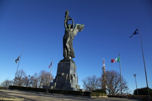 Faro della Vittoria - Torino | Secret World Trip Planner