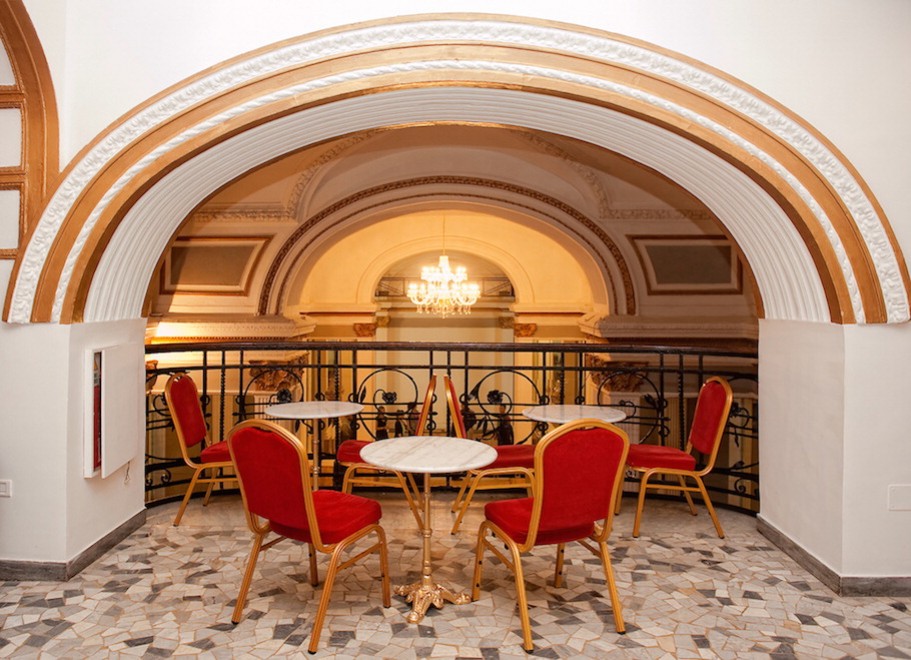 Il Salone Margherita, primo cafè-chantant italiano - Napoli | Secret World Trip Planner
