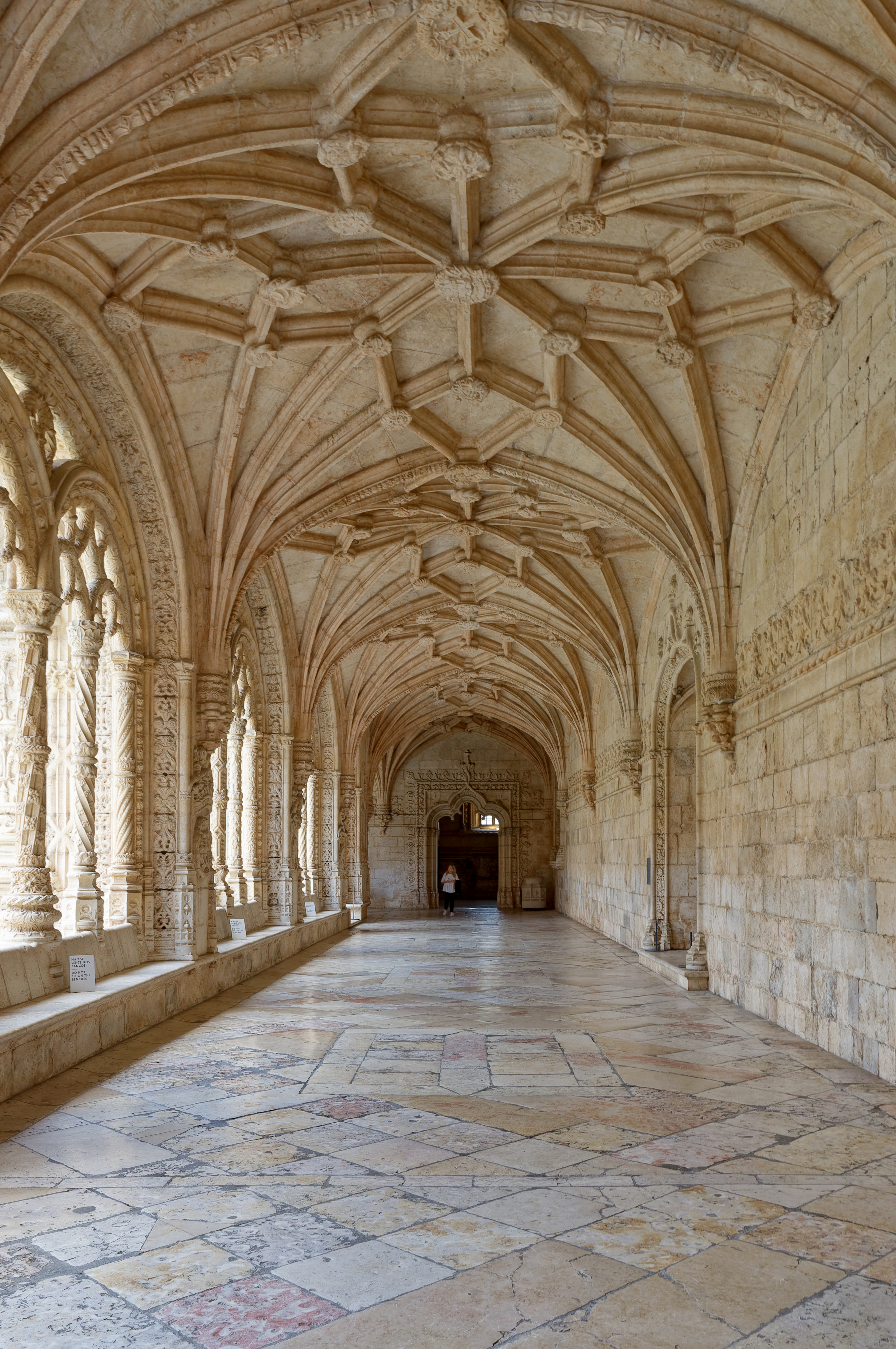 Entdecken Sie das beeindruckende Mosteiro dos Jerónimos - Praça do Império 1400-206 Lisboa | Secret World Trip Planner