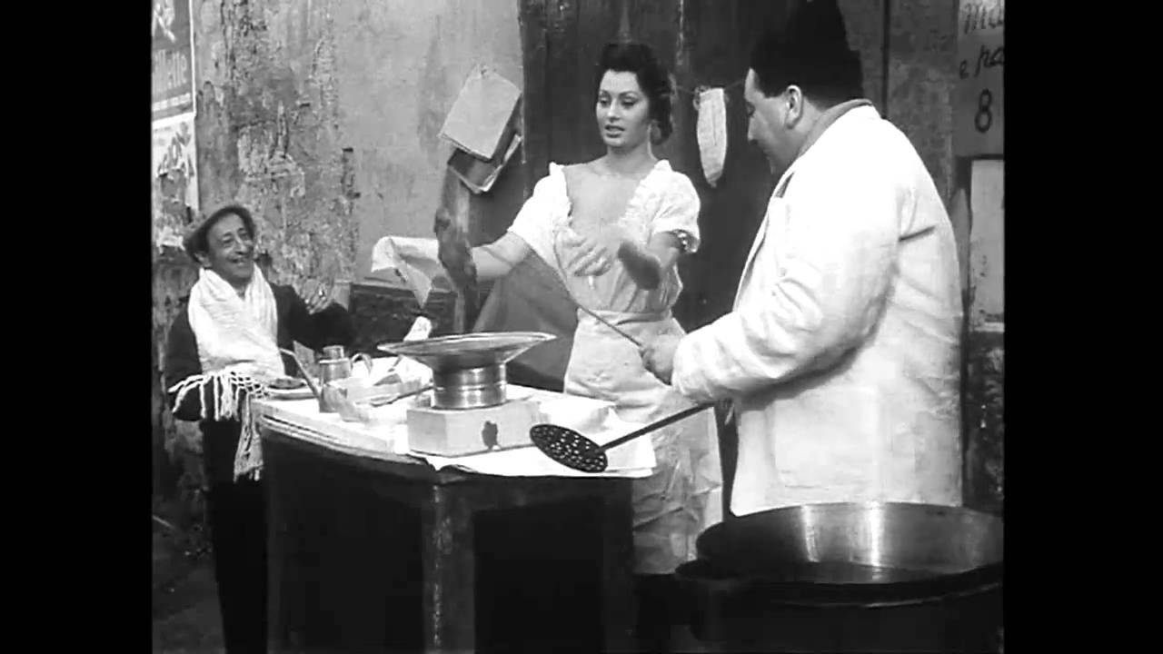 Pizza fritta Napoletana — Napoli