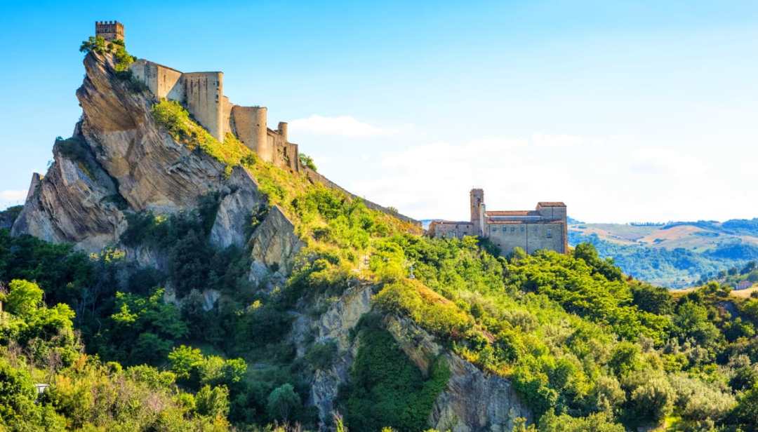 Abruzzo: Castello di Roccascalegna — Roccascalegna