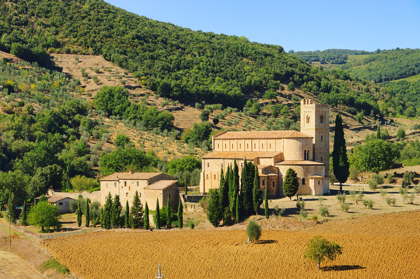 Abbazia di Sant'antimo - Castelnuovo dell'Abate | Secret World Trip Planner
