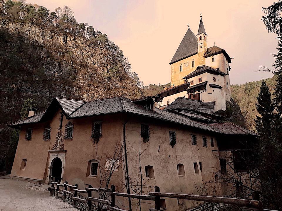 Eremo di San Romedio - San Romedio | Secret World Trip Planner