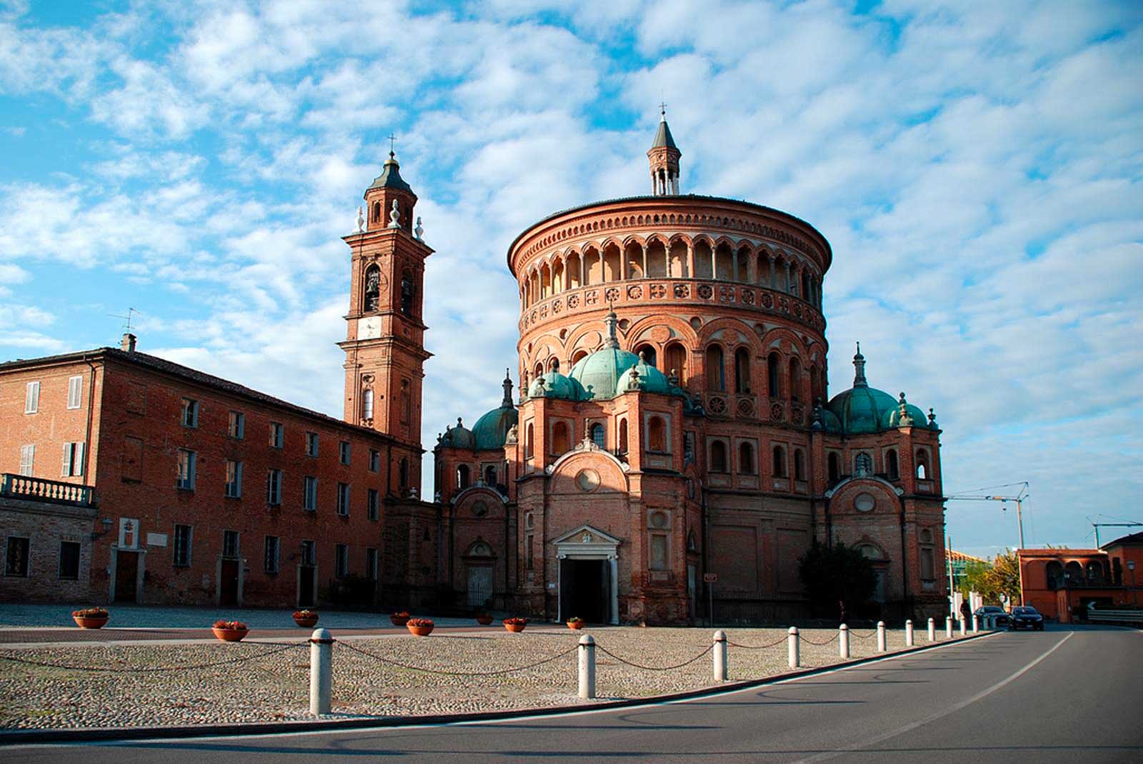 Santa Maria della Croce - Crema | Secret World Trip Planner