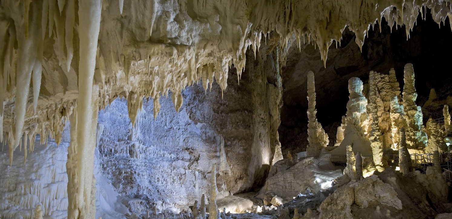 Grotte di Bossea - Bossea | Secret World Trip Planner