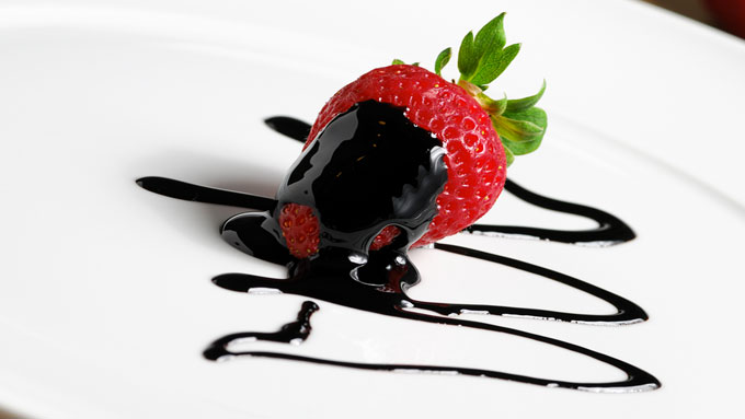 Aceto Balsamico Tradizionale di Modena e R. Emilia DOP - Modena | Secret World Trip Planner
