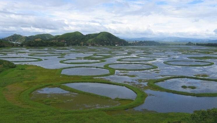 Der Loktak-See ist der einzige schwimmende See der Welt — Loktak Lake