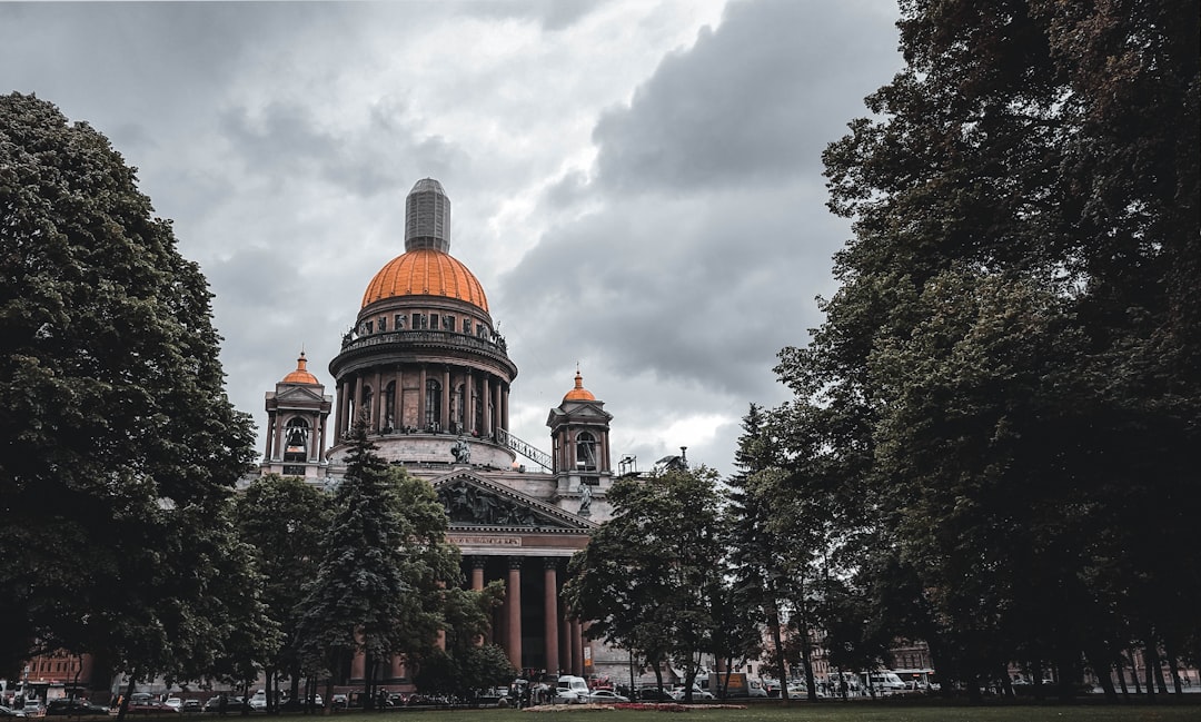 Cathedral of St. Isaac, St. Petersburg - Sankt-Peterburg | Secret World Trip Planner