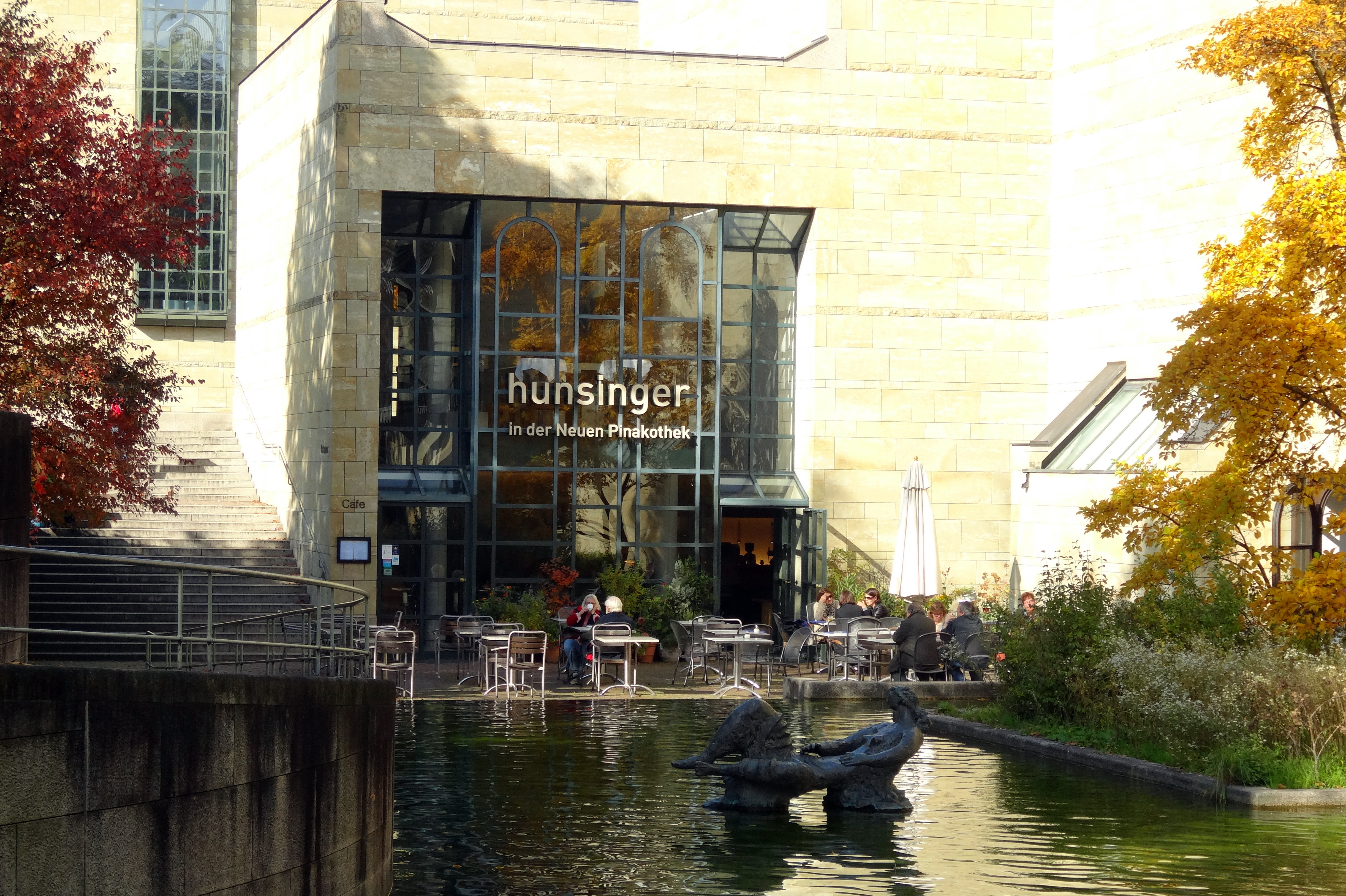 Neue Pinakothek (Neue Pinakothek) in München - München | Secret World Trip Planner
