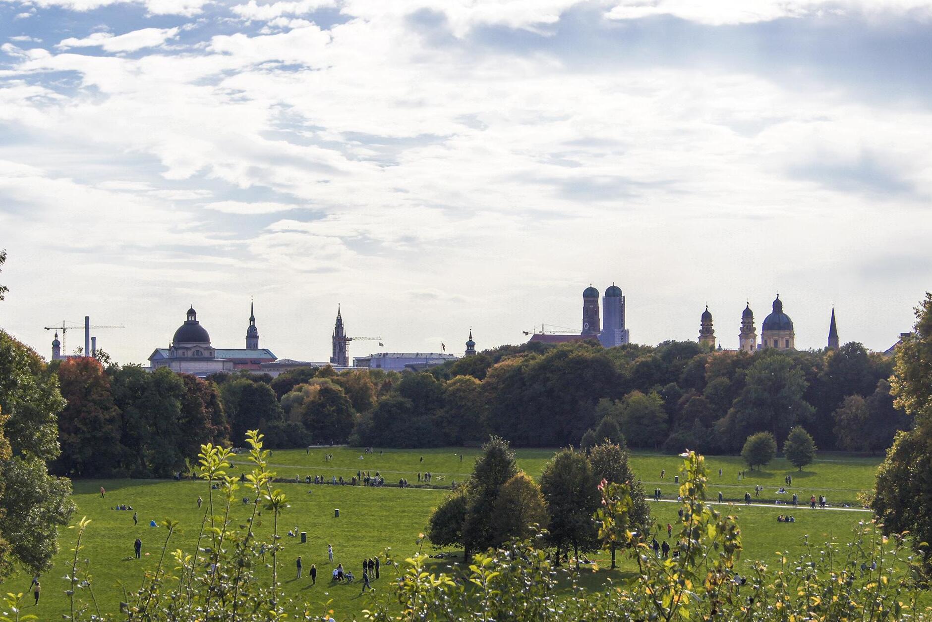 Der Englische Garten in Monaco - München | Secret World Trip Planner
