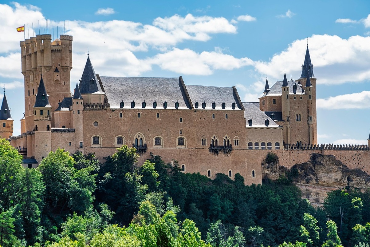 The Alcázar of Segovia ( Segovia Castle ) - Segovia | Secret World Trip Planner