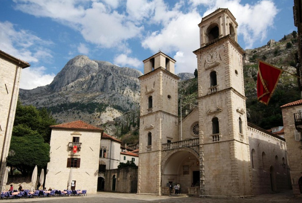 The Cathedral of Saint Tryphon in Kotor - Kotor | Secret World Trip Planner