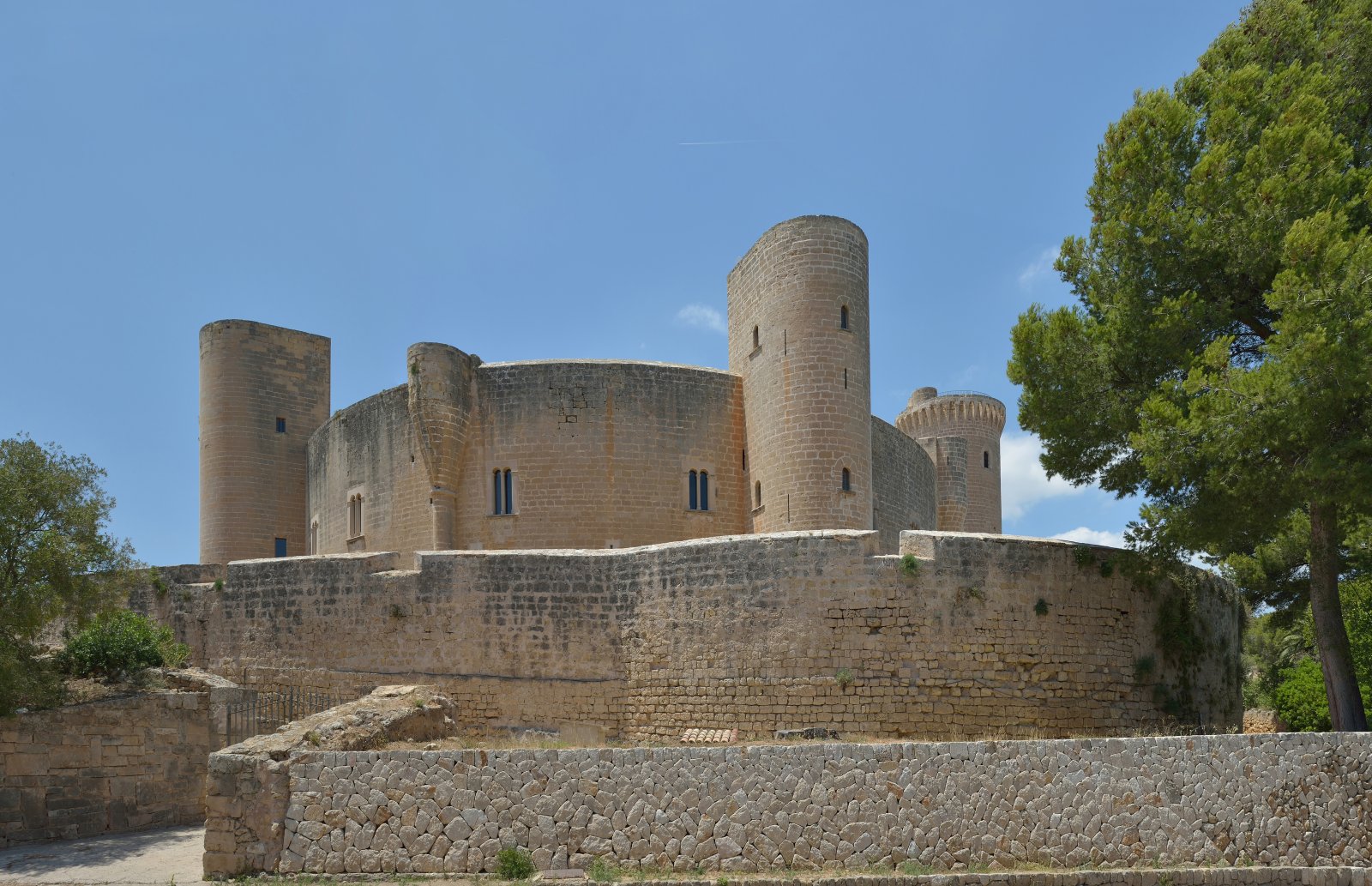 Castell de Bellver - Palma | Secret World Trip Planner