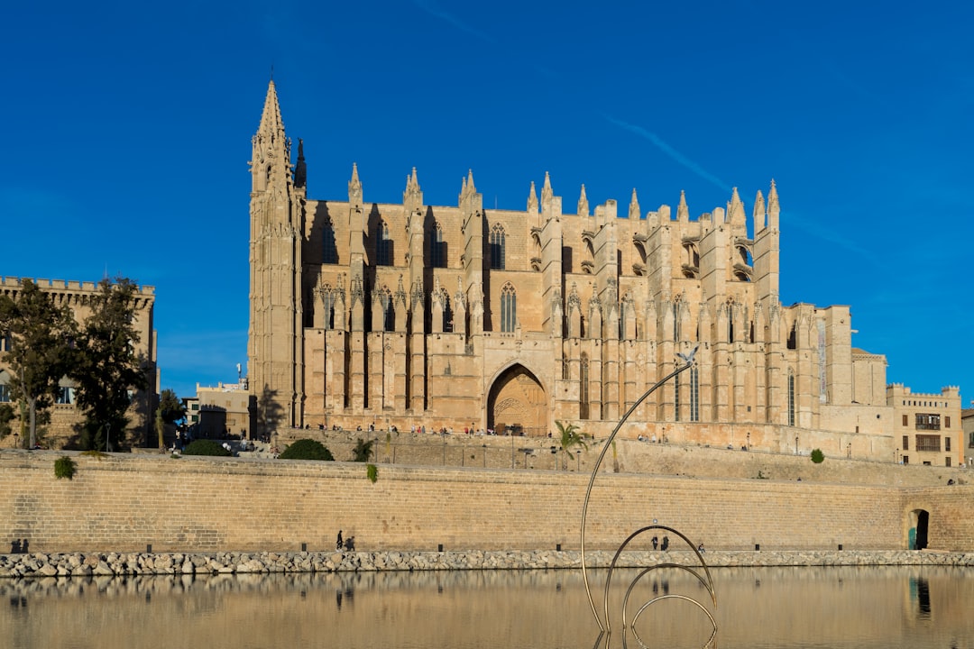 Die Kathedrale von Mallorca - Palma | Secret World Trip Planner