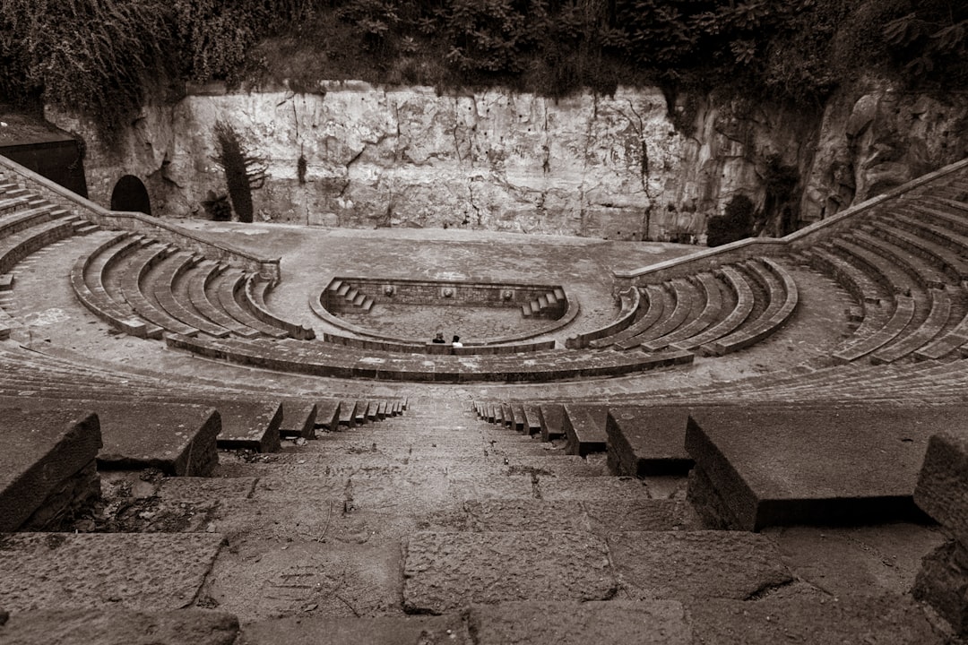 Das Teatre Grec ist ein Amphitheater unter freiem Himmel auf dem Berg Montjuïc - Barcelona | Secret World Trip Planner