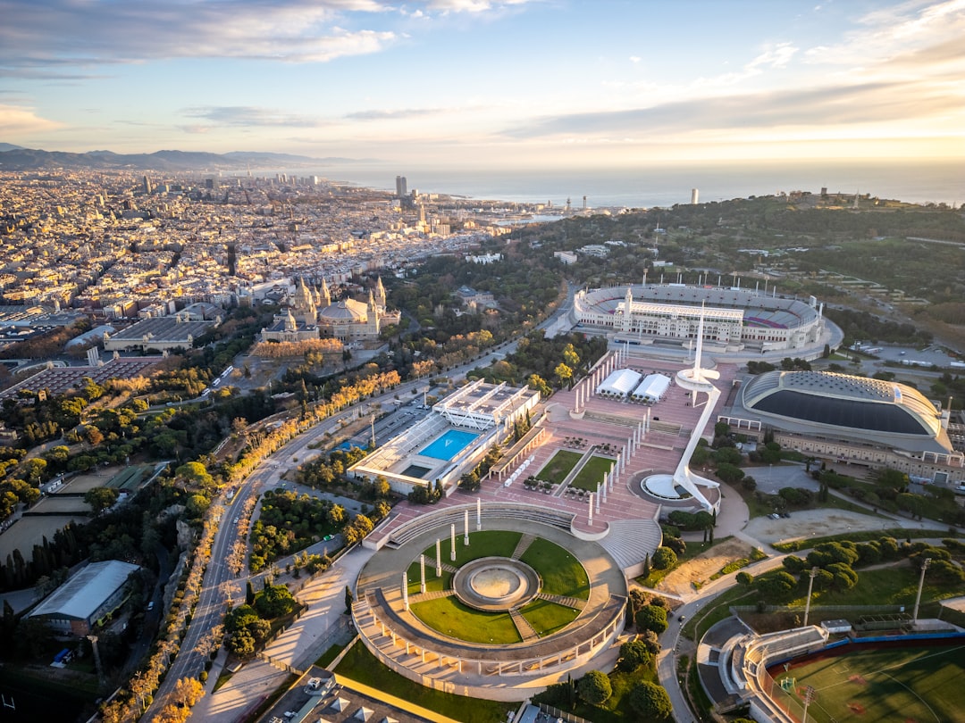 Estadi Olimpic - Erbaut für die Olympischen Spiele 1936 - Barcelona | Secret World Trip Planner