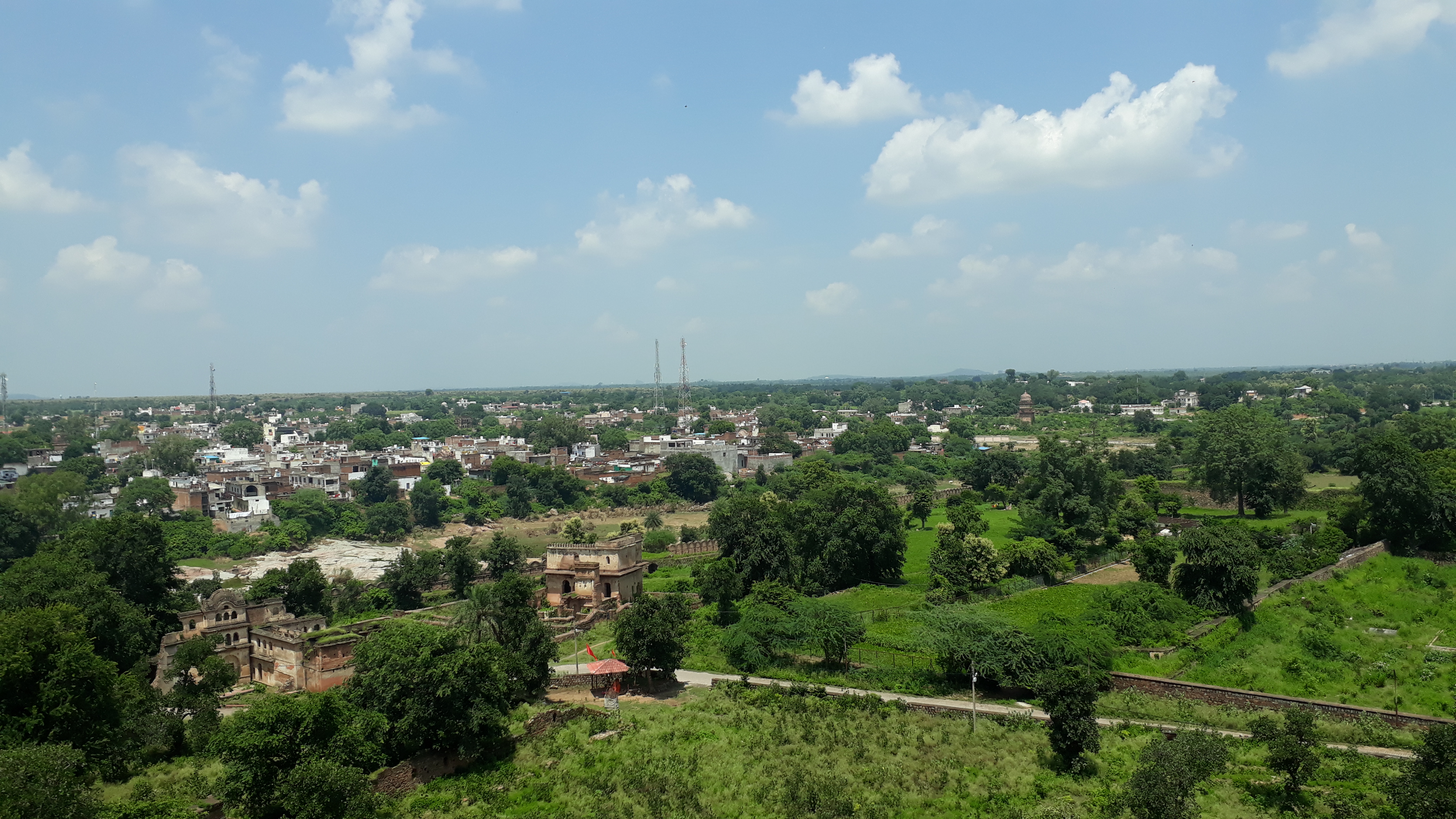 Orchha Town: Die mittelalterliche Stadt eingefroren in der Zeit - Orcha | Secret World Trip Planner
