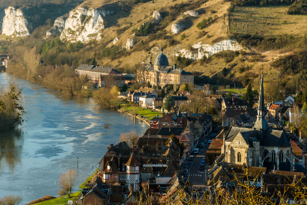 Les Andelys a beautiful village in the Seine valley — Les Andelys