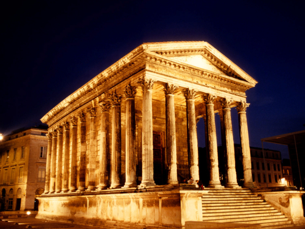 Maison Carèe, an ancient Roman temple in Nîmes — Nîmes
