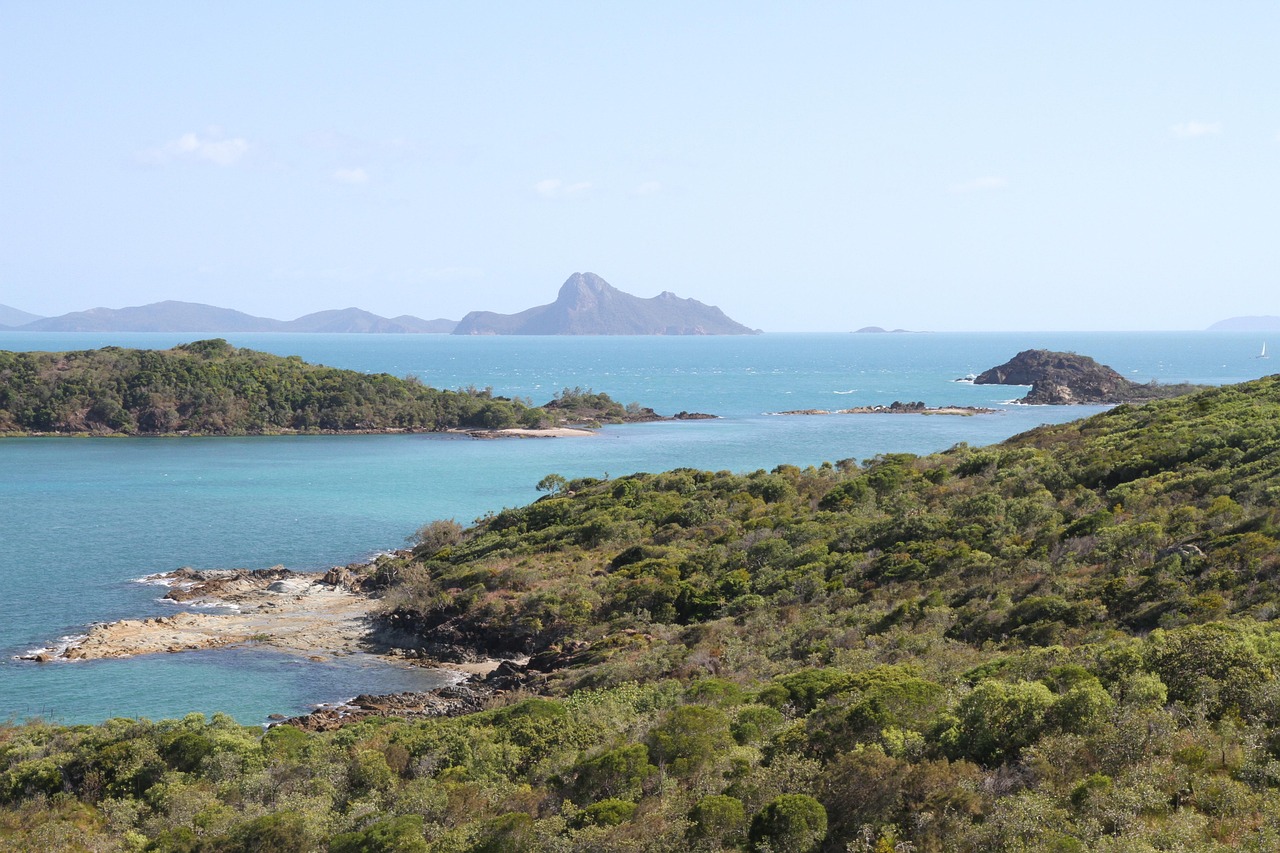 The Whitehaven Beach in Whitsunday Island, Australia - Whitsunday Island | Secret World Trip Planner