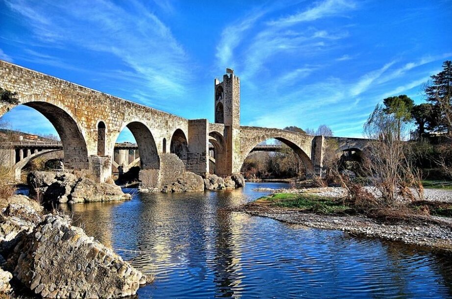 Besalu : eine der malerischsten mittelalterlichen Städte Spaniens - Geheime Welt — 17850
