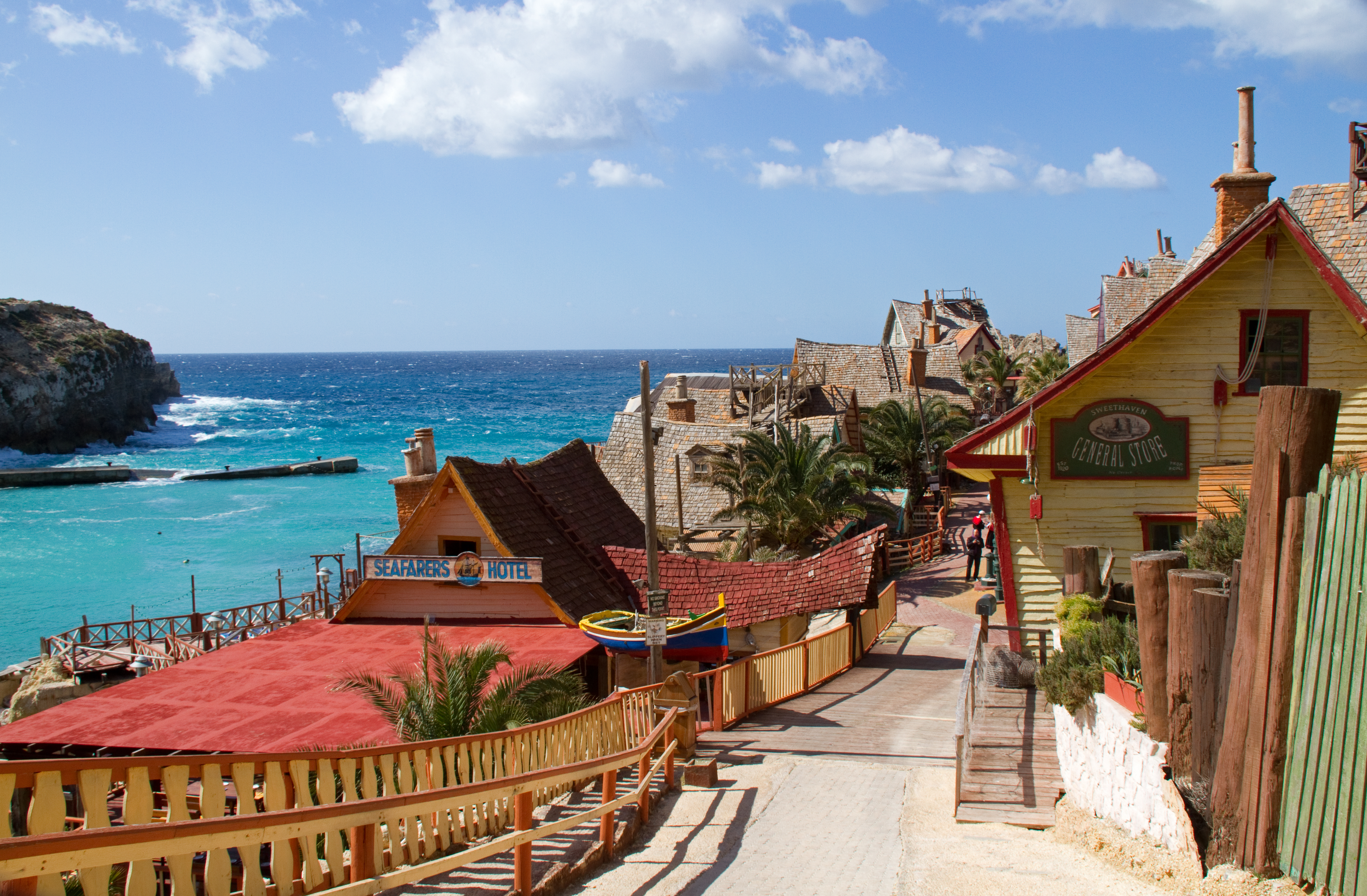 Popeye Village auf Malta - Anchor Bay | Secret World Trip Planner