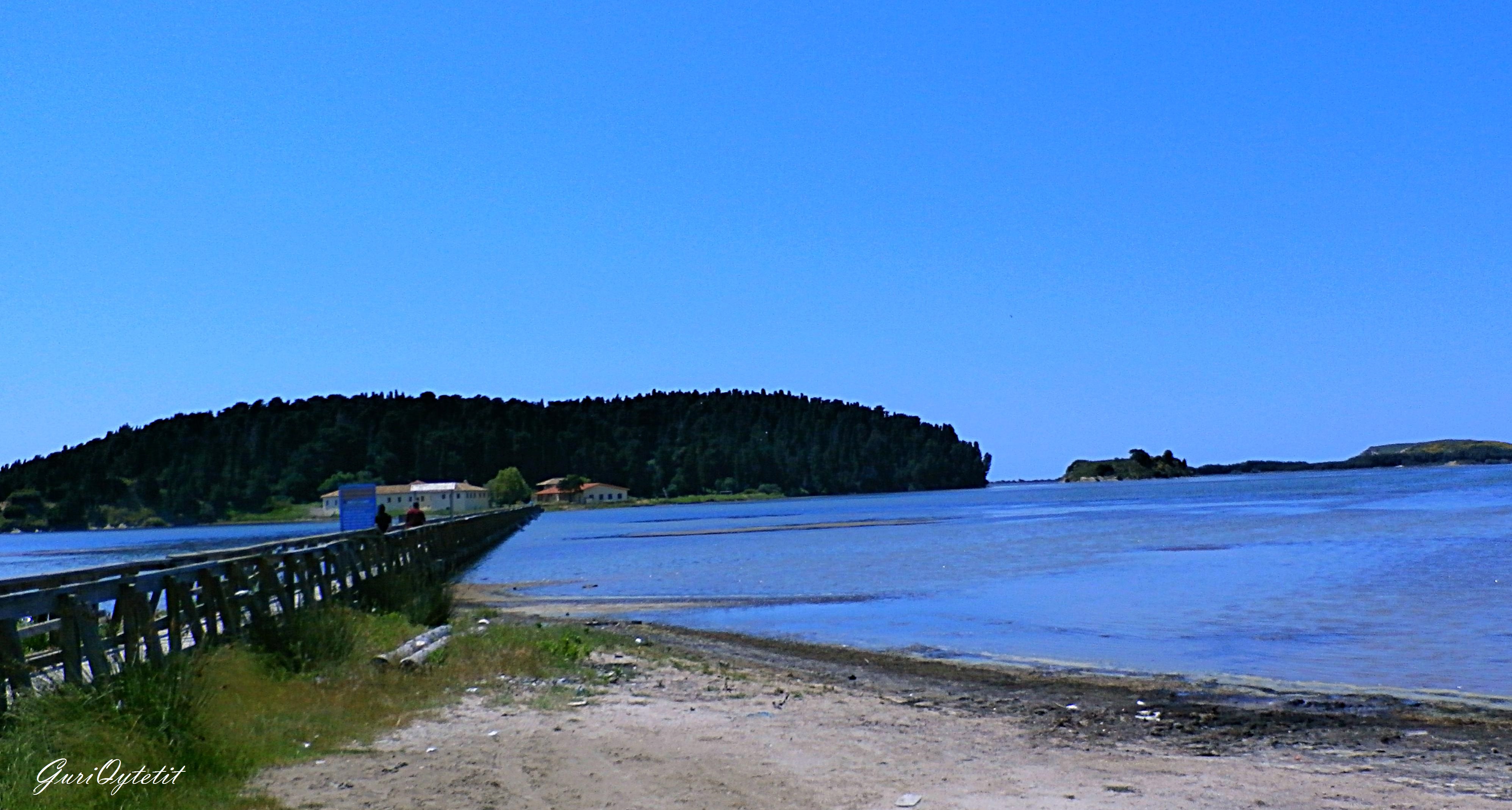 Das Kloster der Heiligen Maria auf der Insel Zvernec - Zvërnec | Secret World Trip Planner