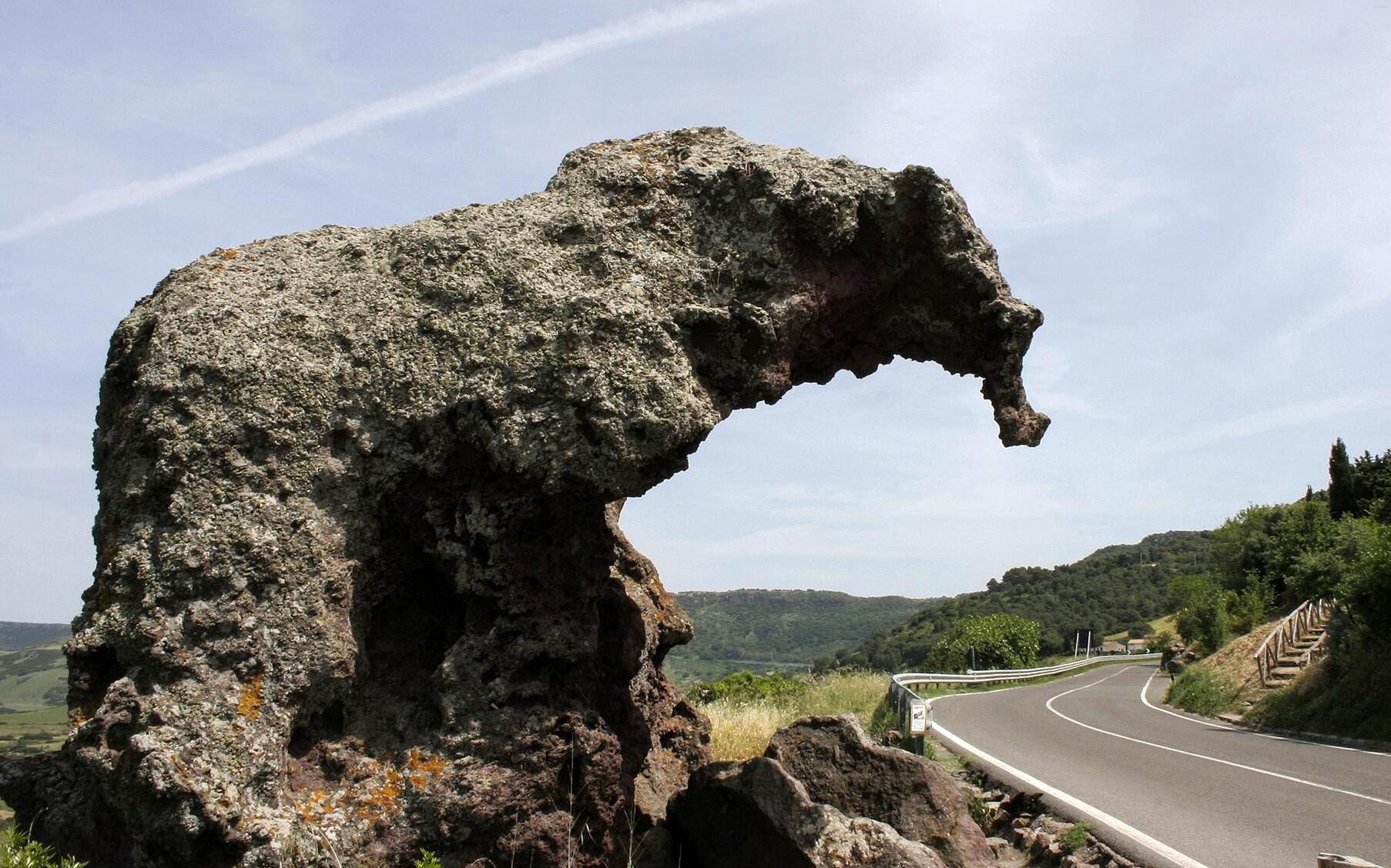 Italy : Elephant Rock  - Castelsardo | Secret World Trip Planner