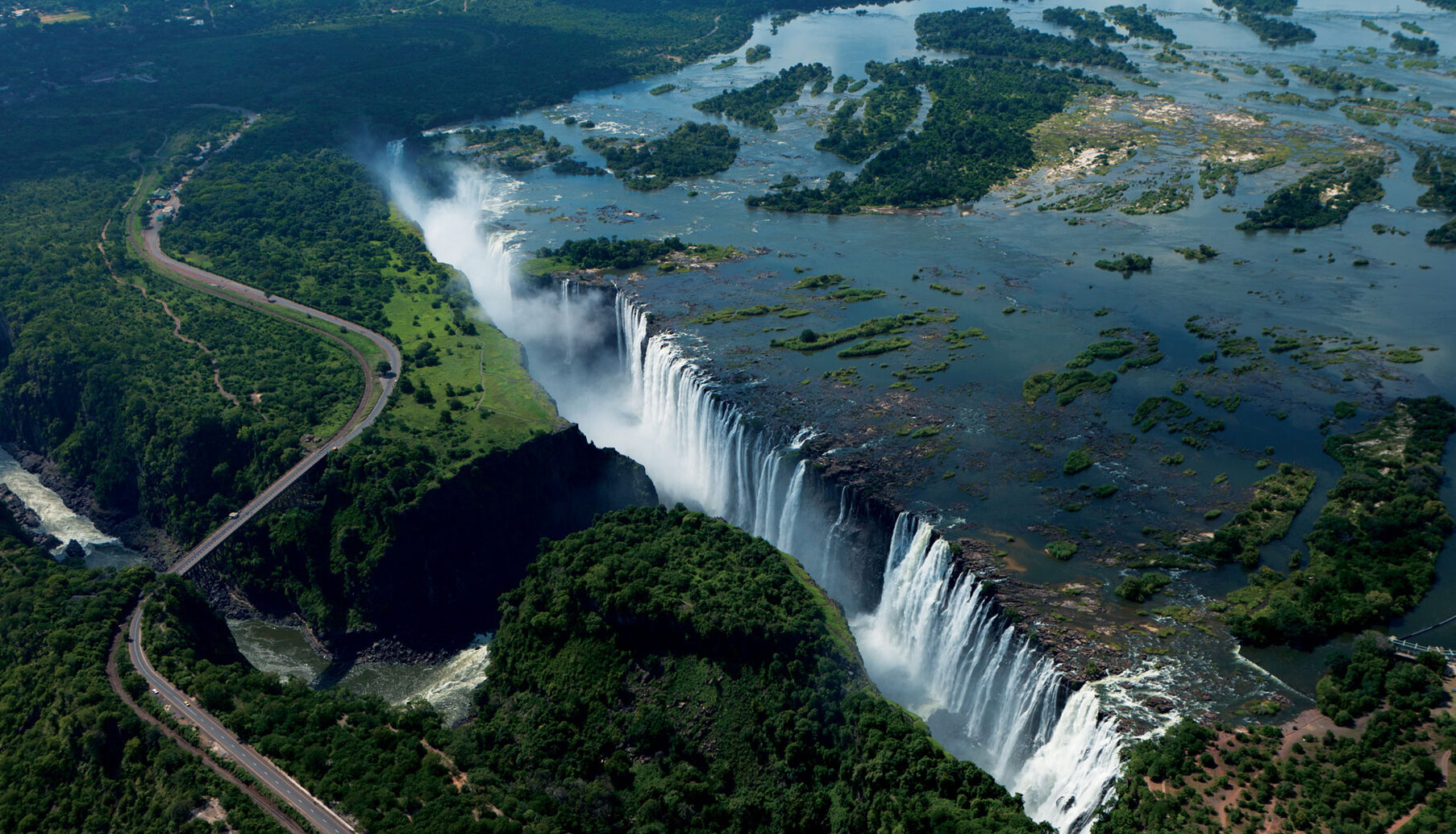 The Victoria Falls on the Zambezi River — Victoria Falls Viewing