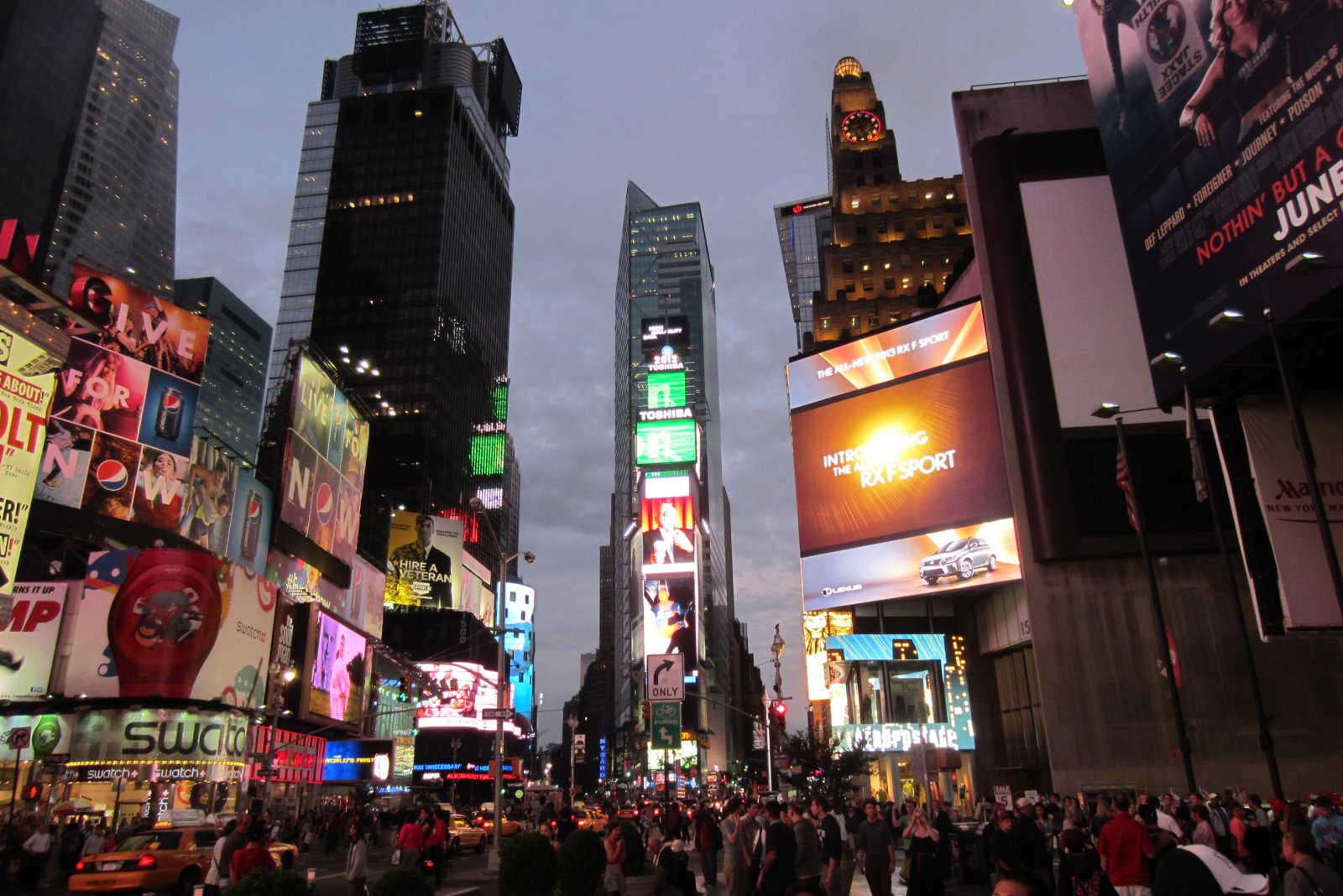 Times Square  NYC - Secret World - New York | Secret World Trip Planner
