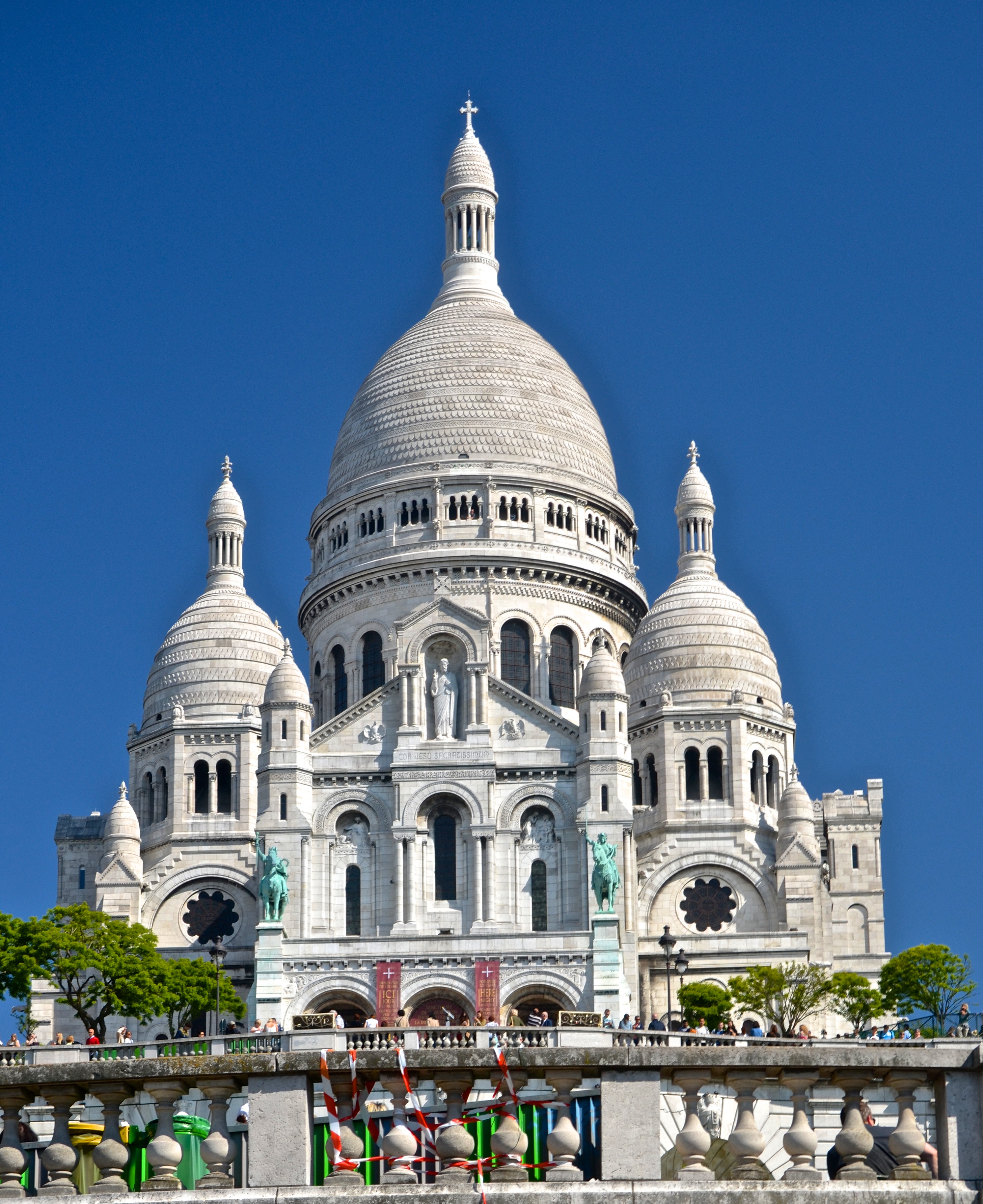 Paris | Sacré Coeur Basilica - Paris | Secret World Trip Planner
