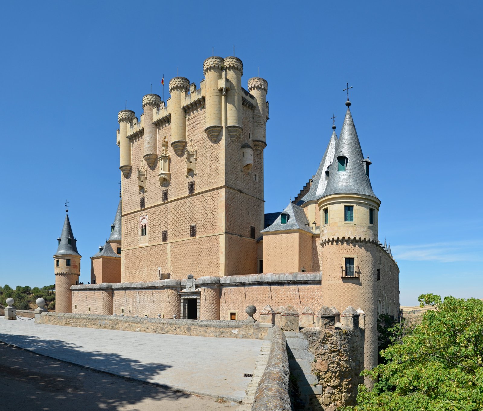 The Alcazar of Segovia - Segovia | Secret World Trip Planner