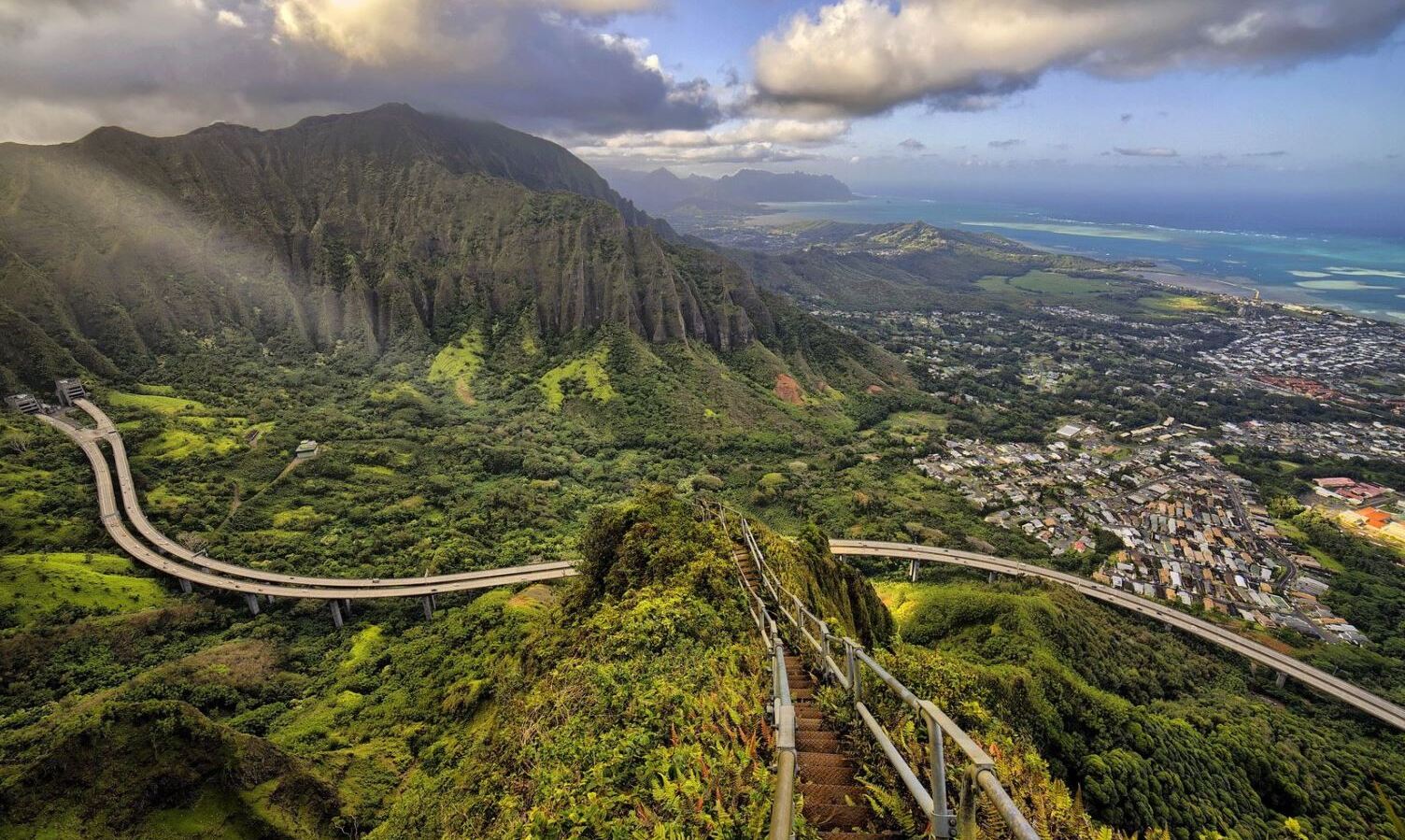Haiku Stairs Known as the Stairway to Heaven — Kaneohe