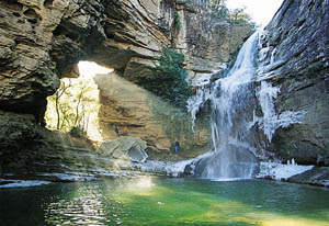 Wasserfall La Foradada De Cantonigros - Cantonigròs | Secret World Trip Planner