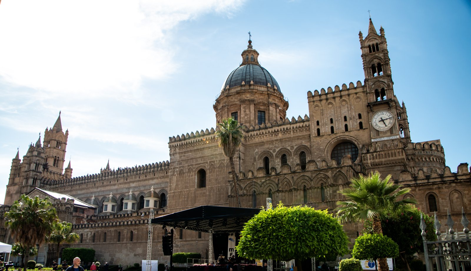 Constance of Aragon's crown - Palermo | Secret World Trip Planner