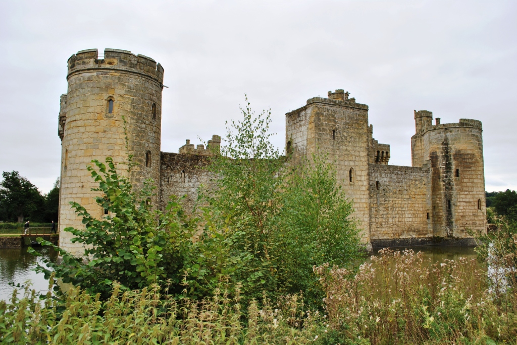 Bodiam Castle - Bodiam | Secret World Trip Planner