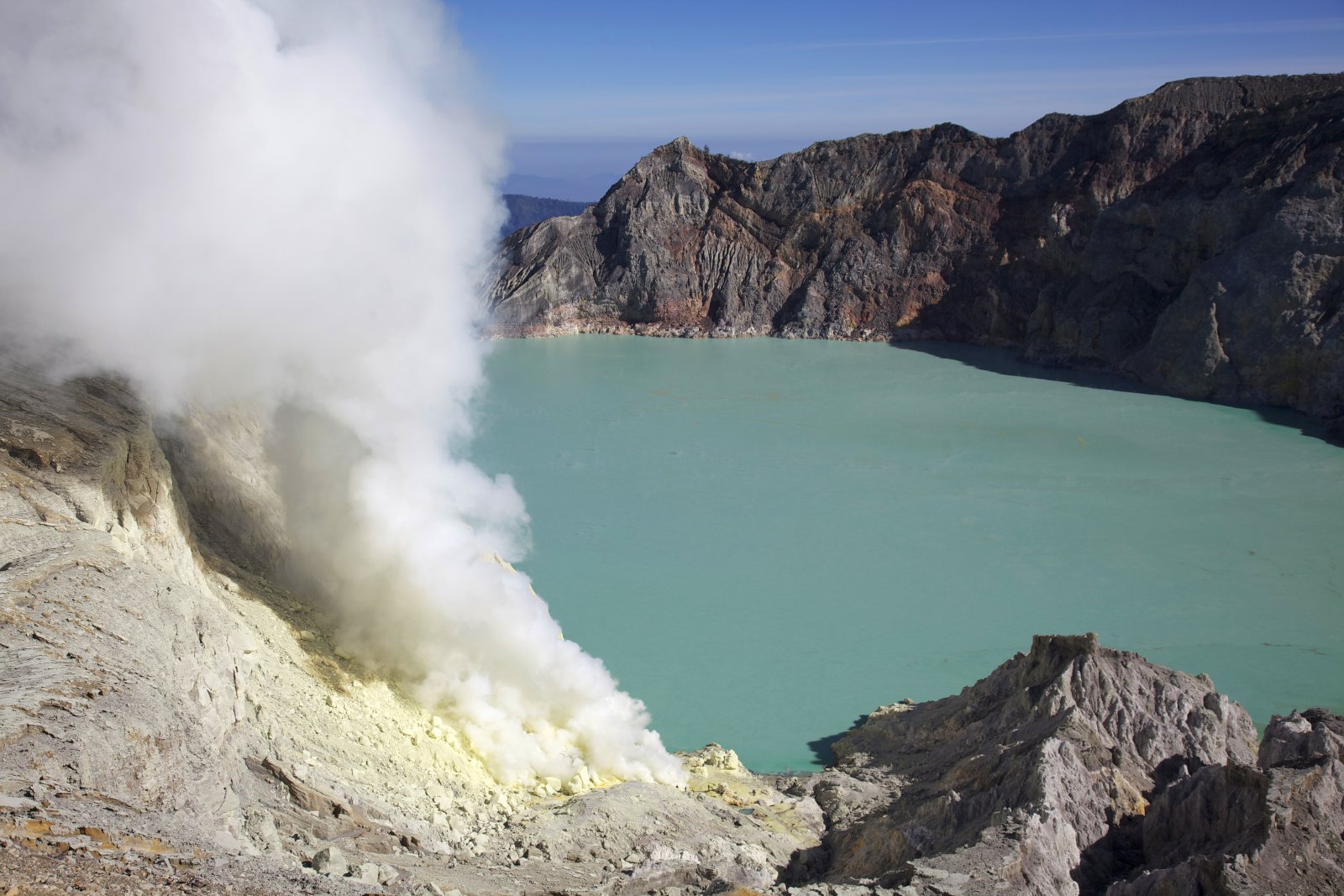 Der indonesische Vulkan Kawah Ijen - Kabupaten Bondowoso | Secret World Trip Planner