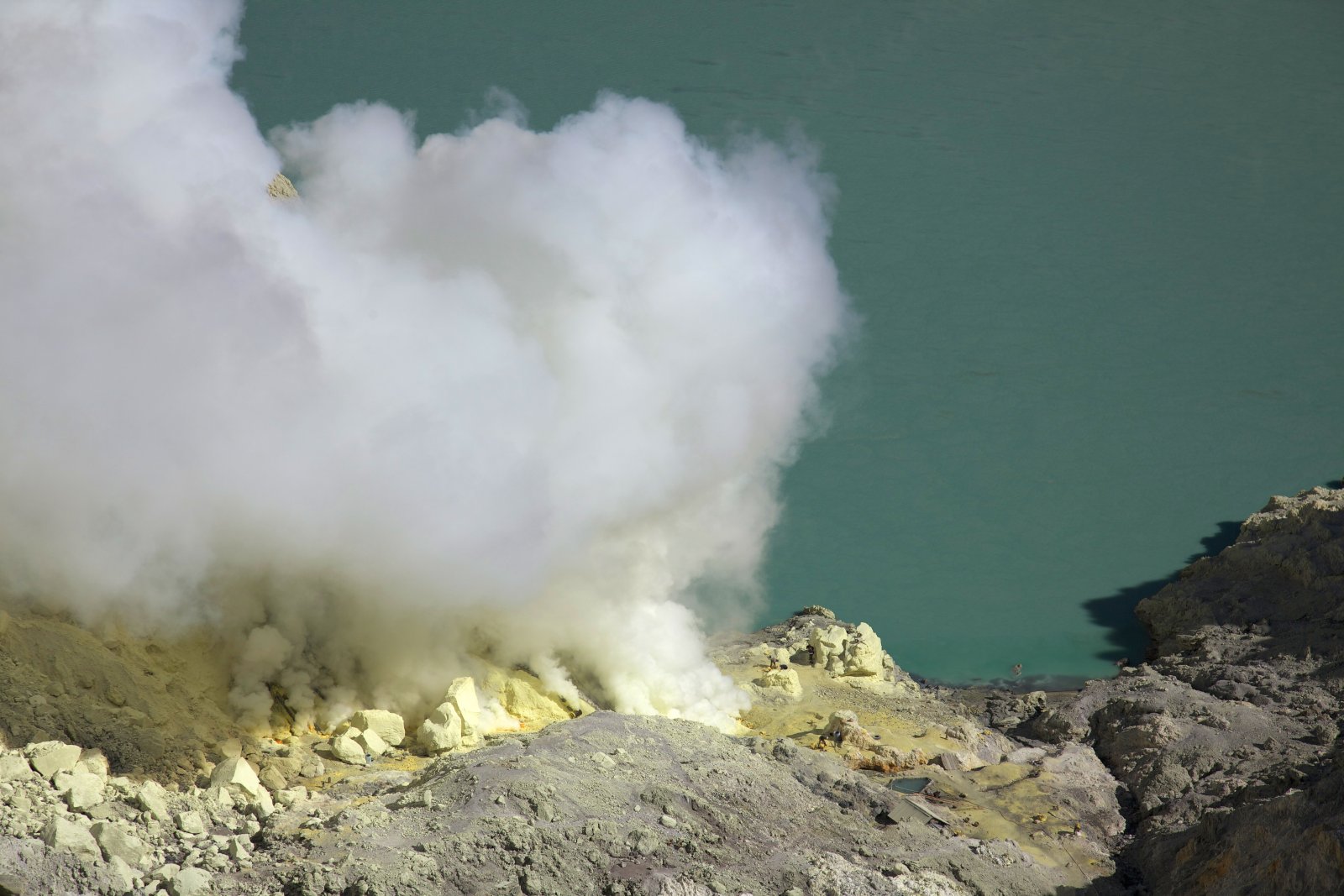 Der indonesische Vulkan Kawah Ijen - Kabupaten Bondowoso | Secret World Trip Planner