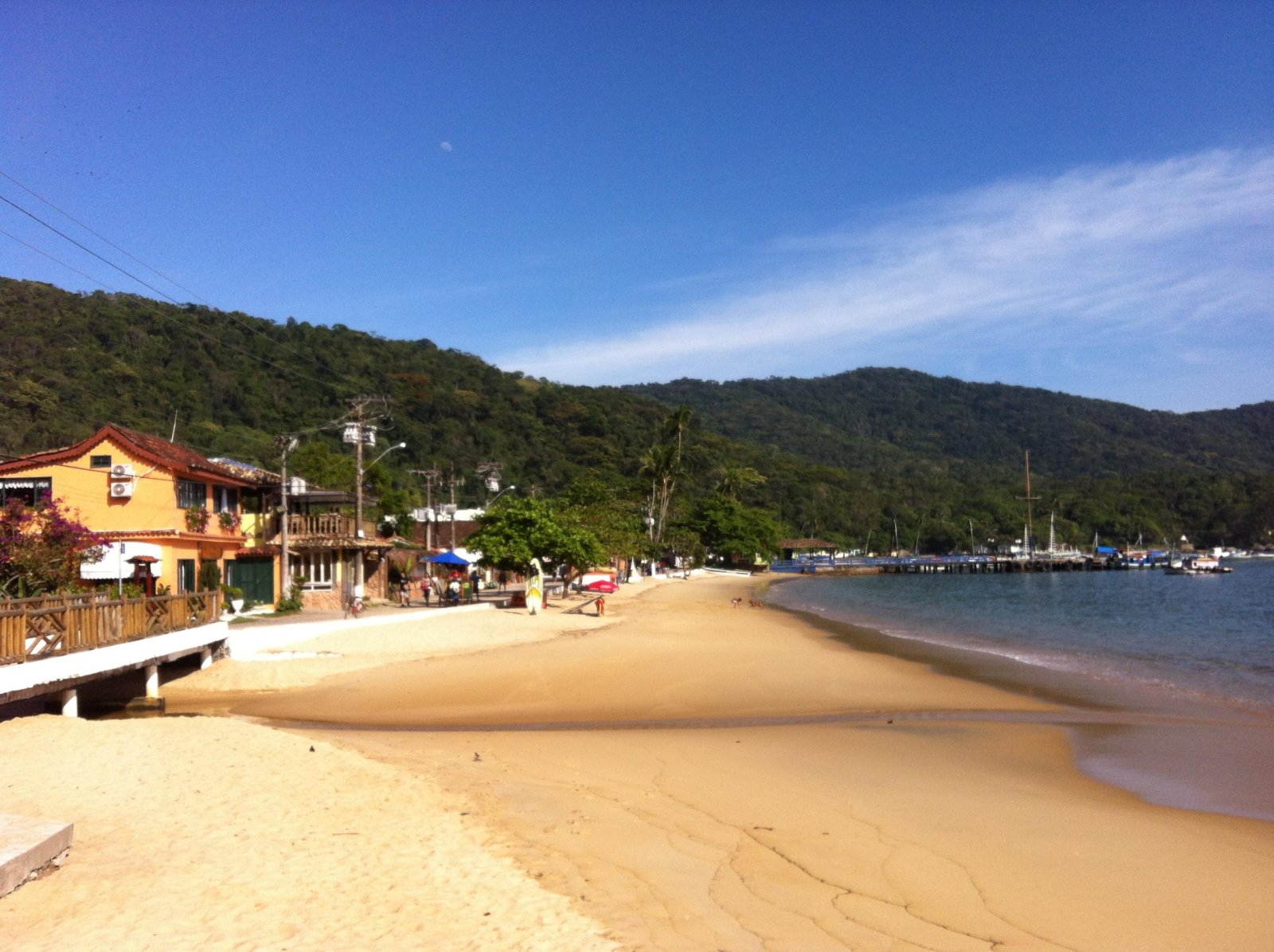 Praia Lopes Mendes, Ilha Grande - Angra dos Reis | Secret World Trip Planner
