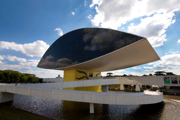  Museu Oscar Niemeyer — Curitiba