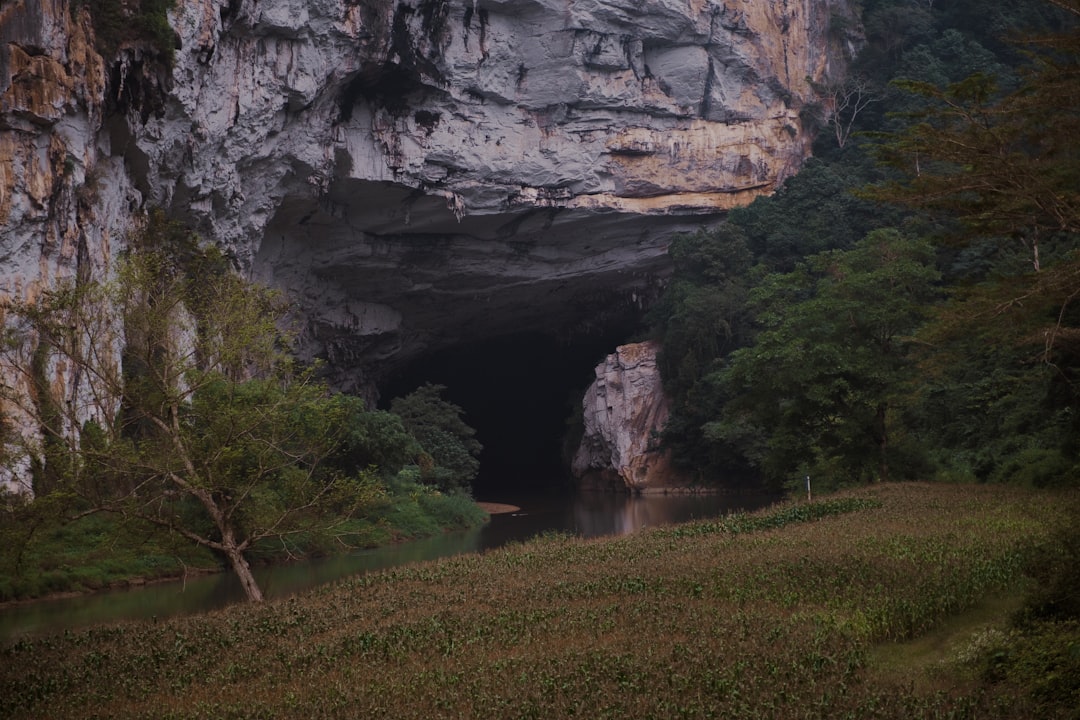 World's largest cave Vietnam's Hang Son Doong - B? Tr?ch | Secret World Trip Planner