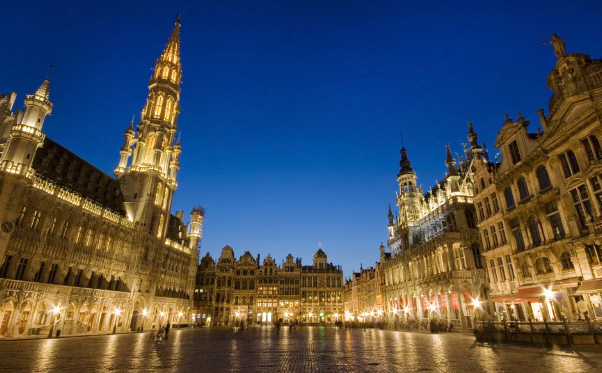 Grand Place, Brussels Town Hall. — Bruxelles