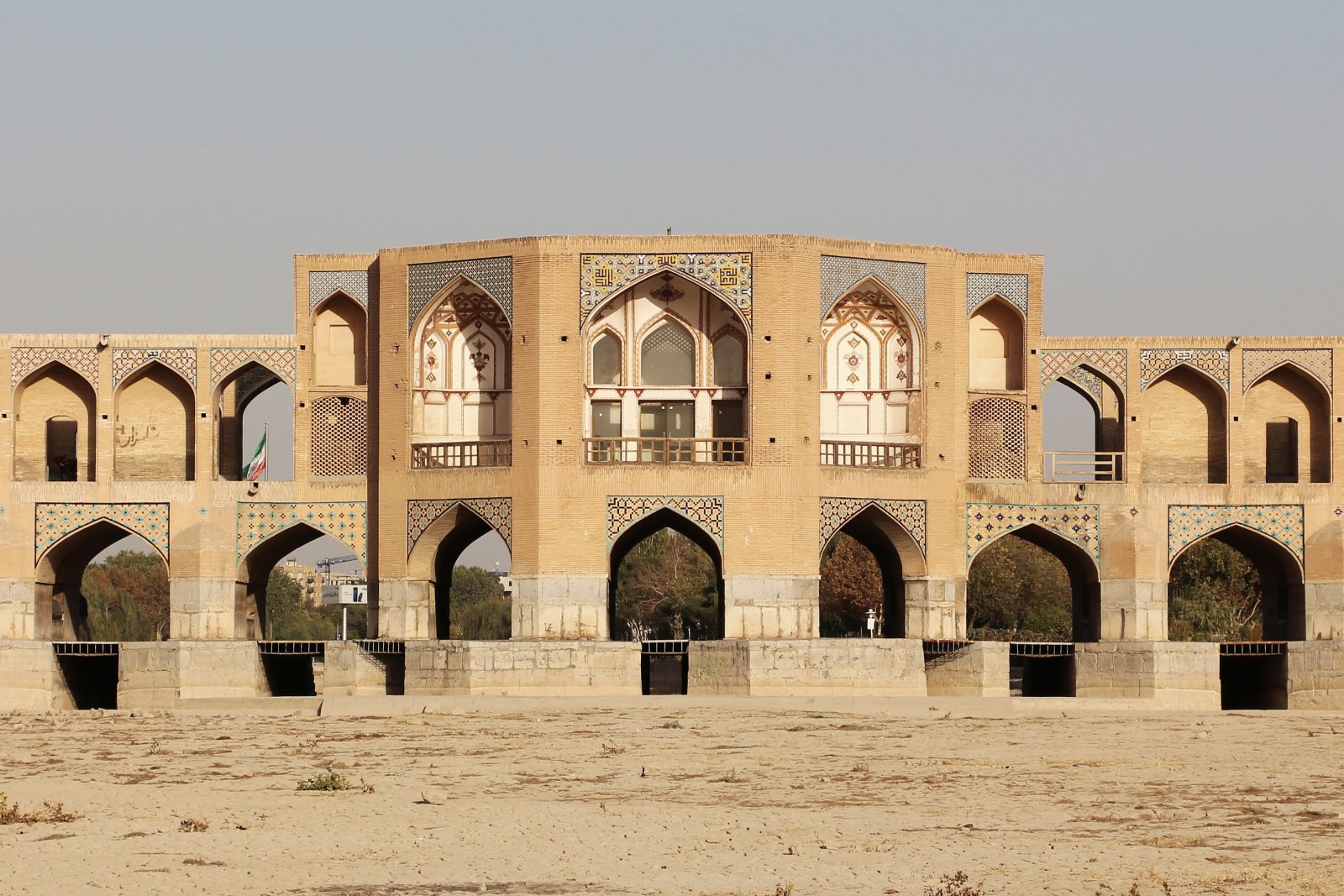 Iran | Khaju-Brücke - Isfahan | Secret World Trip Planner
