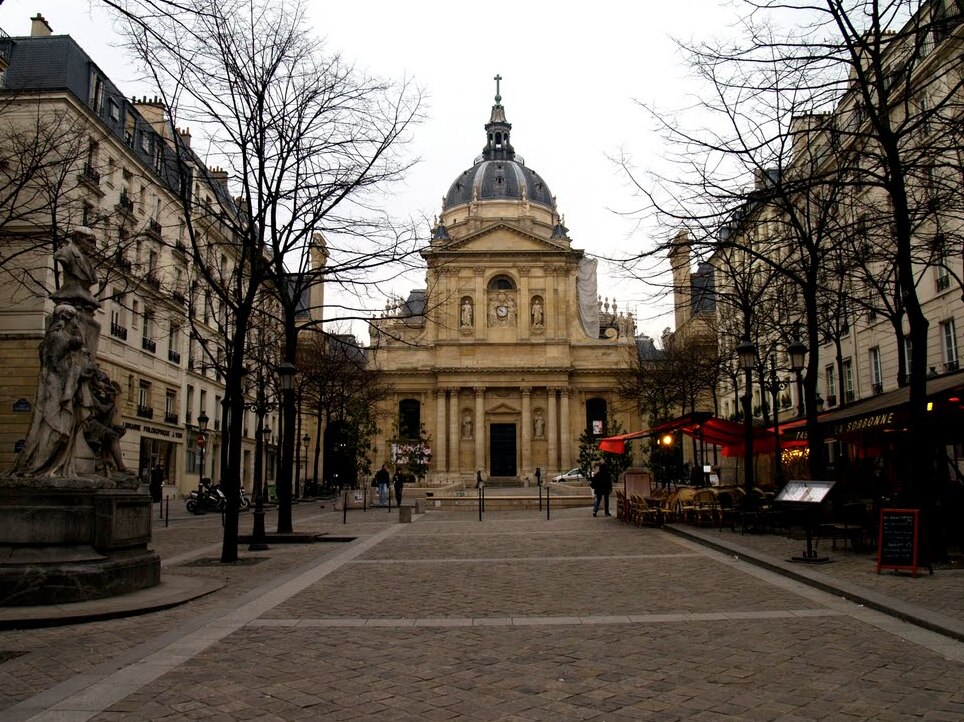 Richelieu and  the Chapelle de la Sorbonne - Paris | Secret World Trip Planner