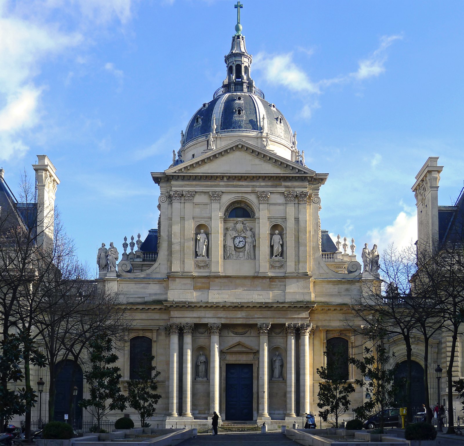 Richelieu and  the Chapelle de la Sorbonne - Paris | Secret World Trip Planner