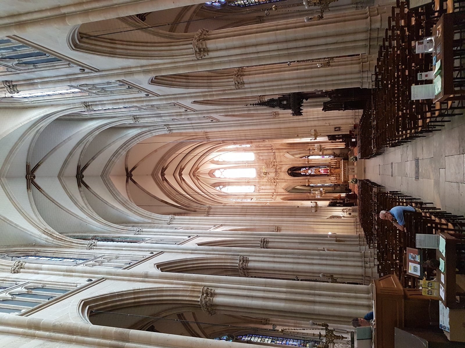 Basilique Sainte-Clotilde - Paris - Paris | Secret World Trip Planner