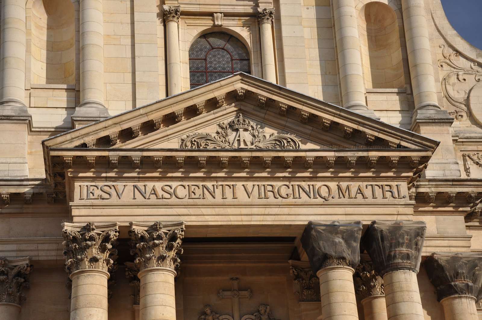 Val-de-Grâce a magnificent church - Paris | Secret World Trip Planner