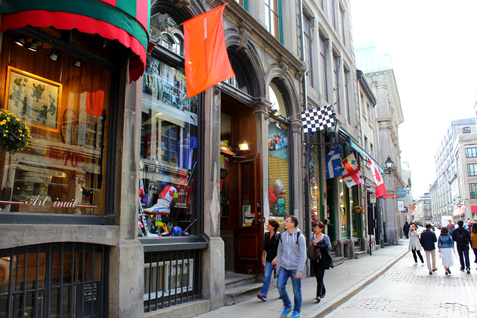 The oldest area of Montreal - Montréal | Secret World Trip Planner