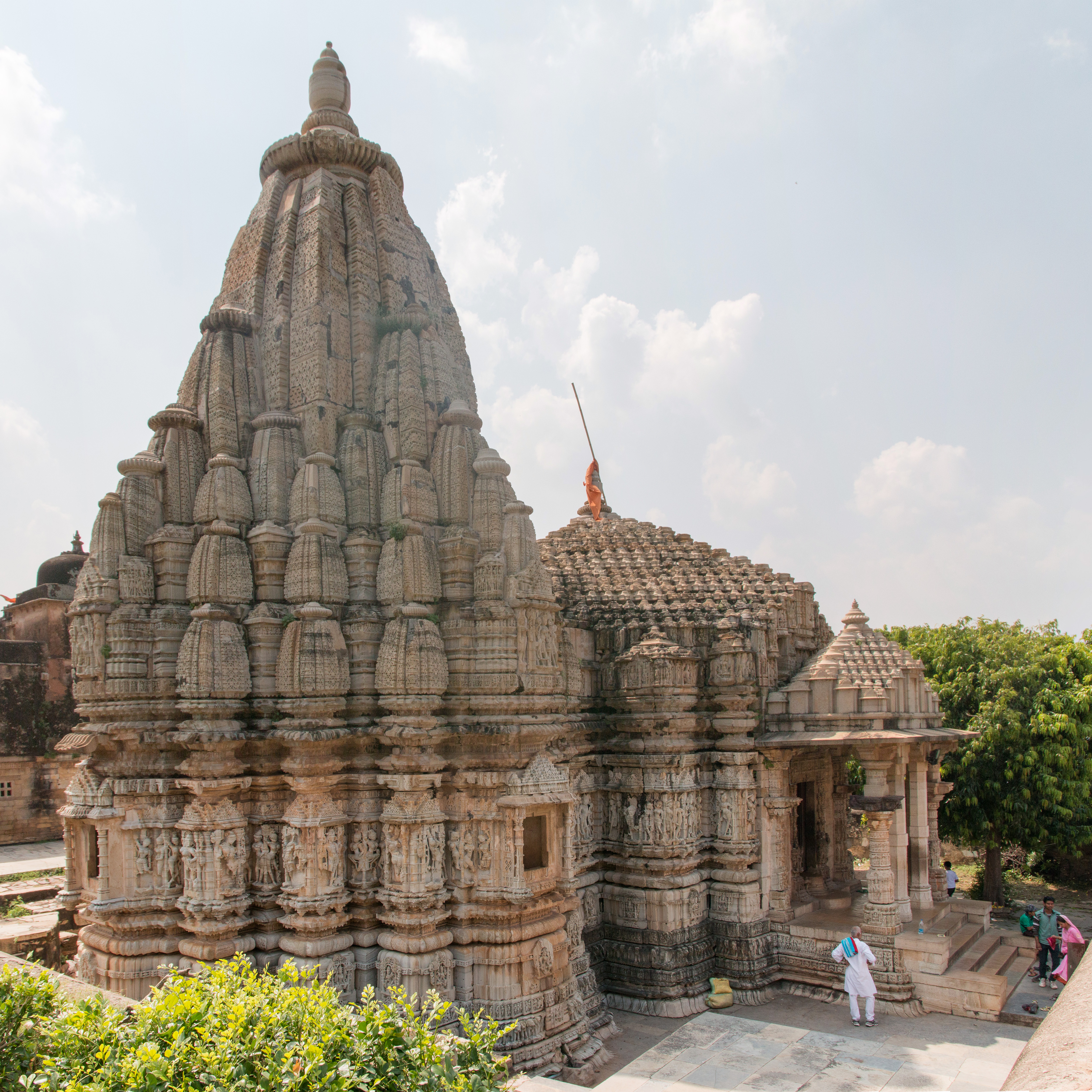 Benteng Chittorgarh the largest Fort of India - Chittorgarh | Secret World Trip Planner