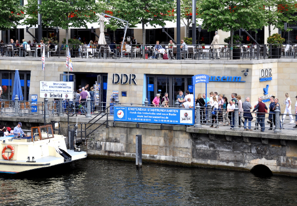 Berlin: DDR-museet - Berlin | Secret World Trip Planner